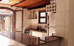 Apartamento com pátio e anexo exclusivo